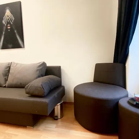 Family Apartment *