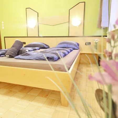 Aparthotel Triple In Hutteldorfer Strasse Area