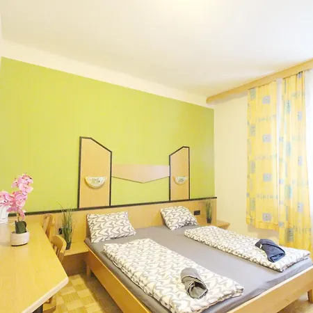Aparthotel Triple In Hutteldorfer Strasse Area