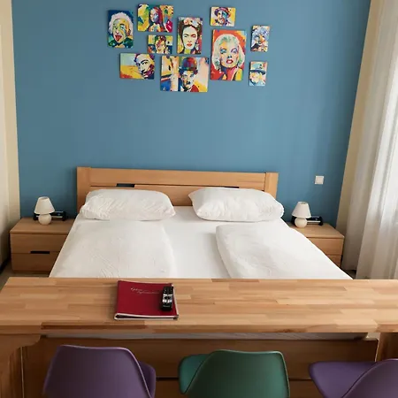 Vendégház A Und A 3*