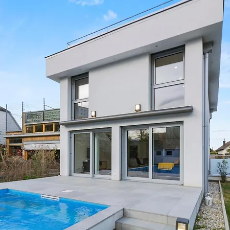 Villa Jaeger Mit Pool In