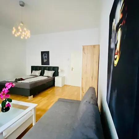 Family Th8 8 Wiedeń