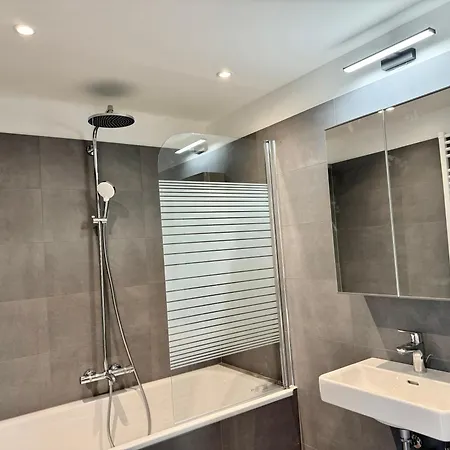 Modern Premium With Balcony * Vienna