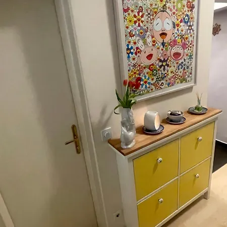 Apartment Feel At - Self Check In