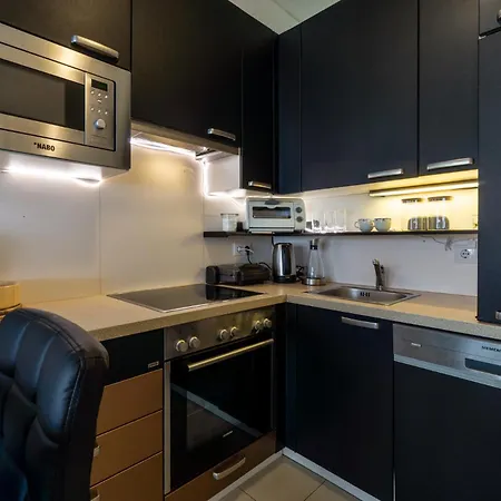 Apartment With Garden Close To Stadthalle, Westbahnhof *