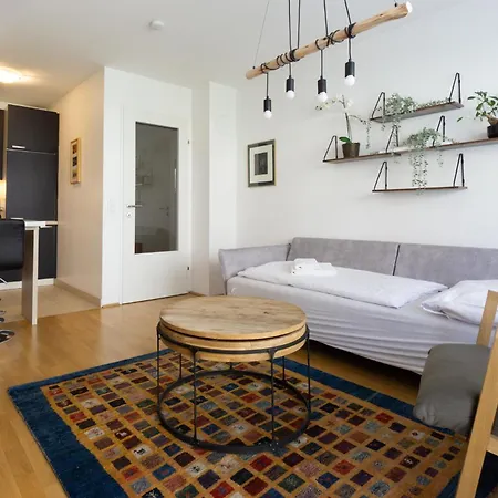 With Garden Close To Stadthalle, Westbahnhof Apartment *