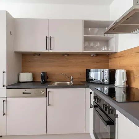 Trendy 1br, Direct Access By Hm *