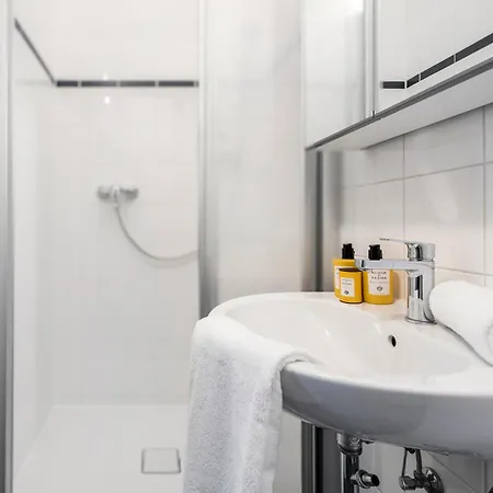 Sky9 Wienerberg Apartment