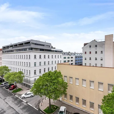 Sky9 Wienerberg * Vienna