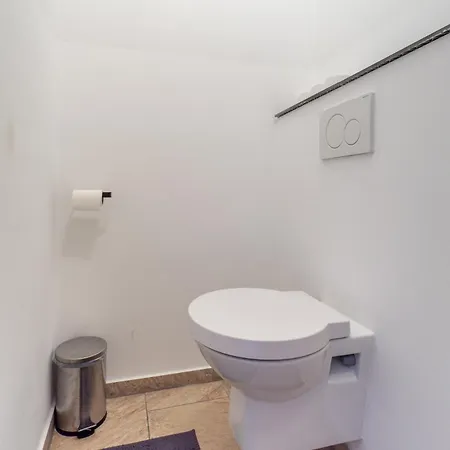 Apartment Next To Stadthalle & Westbahnhof Vienna