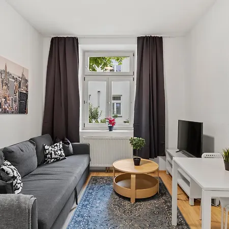 1 Bedroom Garden Near Schoenbrunn Apartman *