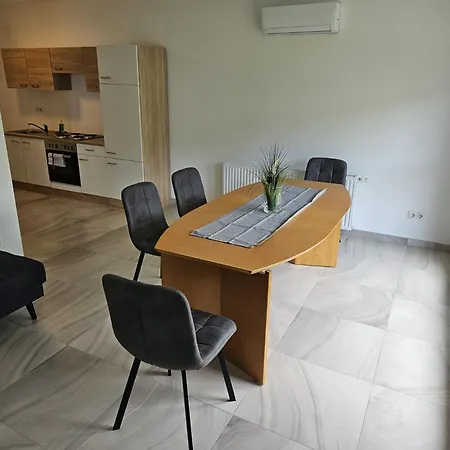 Apartmán Gardenloft No5 - Relaxgarden!