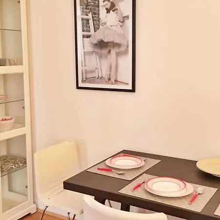 Mariahilfer Apartment *