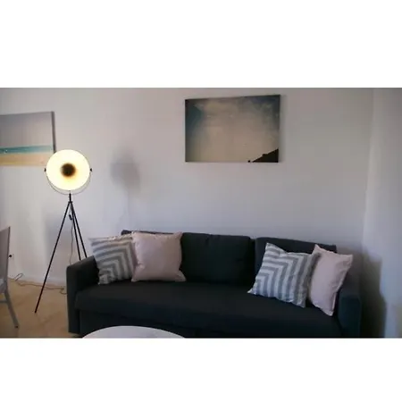 Spacious 2rooms In The Center