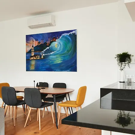 Apartament New Spacious Ultra-modern In Westbahnhof Wiedeń