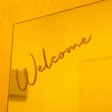 Διαμέρισμα Modern - Calm - Cozy - Self Checkin - Stylish New Near Center - Close To U4 *