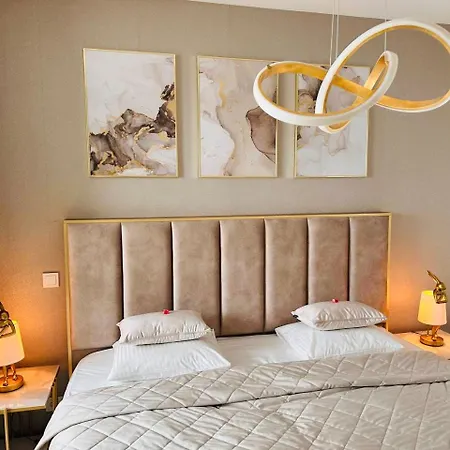 High-end Close To Metro And Uno-city With E-parking