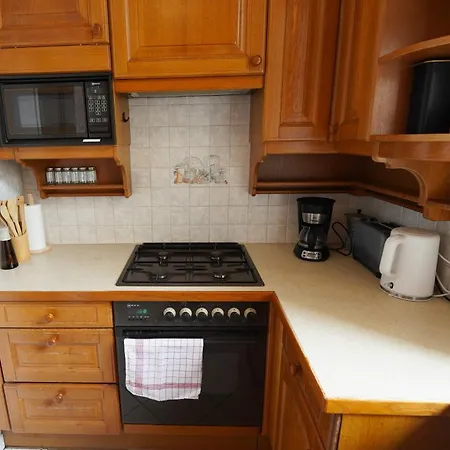 Cozynite Premium Hernals 2 Apartment *