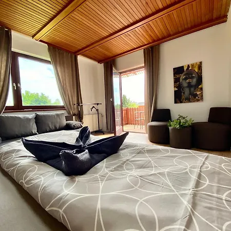 Homestay Family In Am Schopfwerk Area *