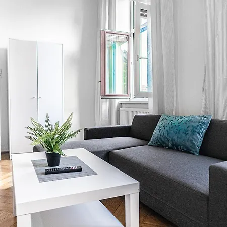 Brilliant 2br Apt. Near Akh-hospital