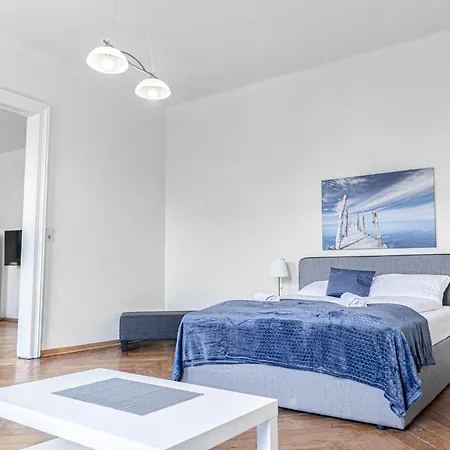 Apartment Brilliant 2br Apt. Near Akh-hospital