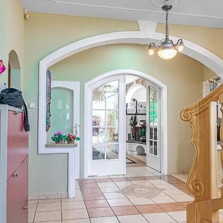Kwatera prywatna Double In An Elegant House Gd