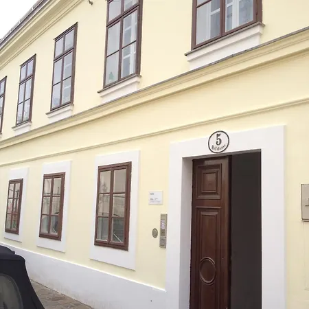 Apartment Hoheschule Kapriole Vienna