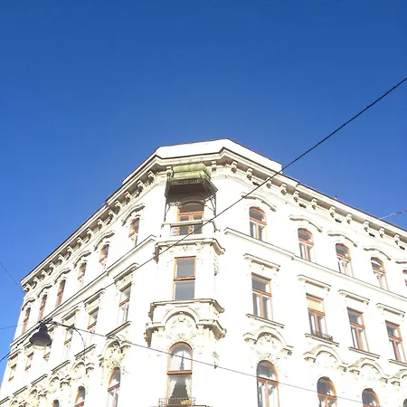 Hoheschule Kapriole Vienna