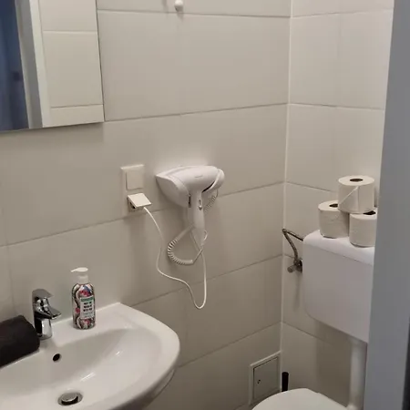 Buchengasse - Free Highspeed-internet Apartment Vienna
