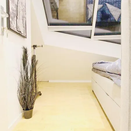 Cozy In Center Dw19