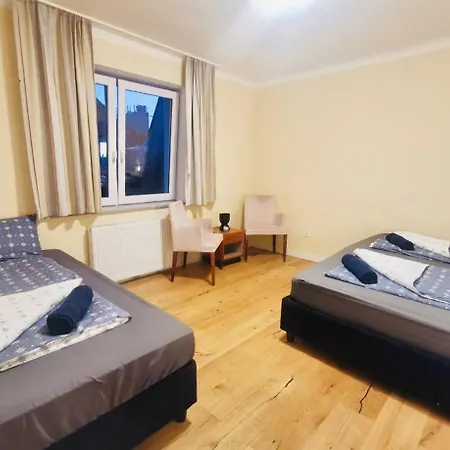 Tripel In Floridsdorf Area * Vienne