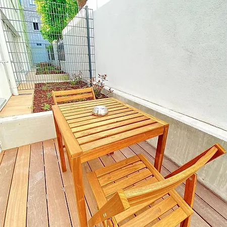 Apartment Steiner Residences Rembrandt