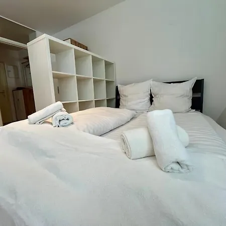 Apartment Spacious In The Popular 7th District Vienna