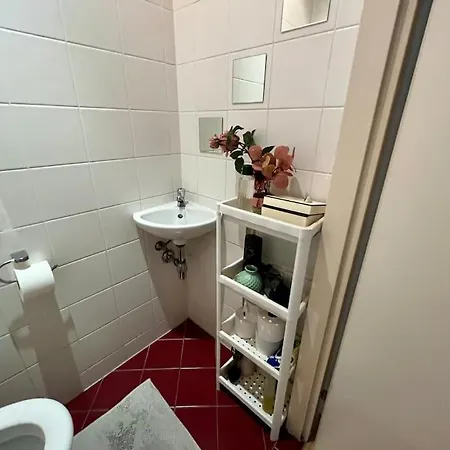 Spacious In The Popular 7th District