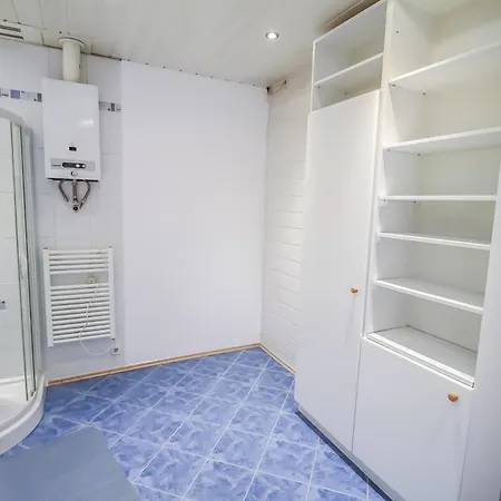 Cozy In Floridsdorf Area Pr6 * Wenen