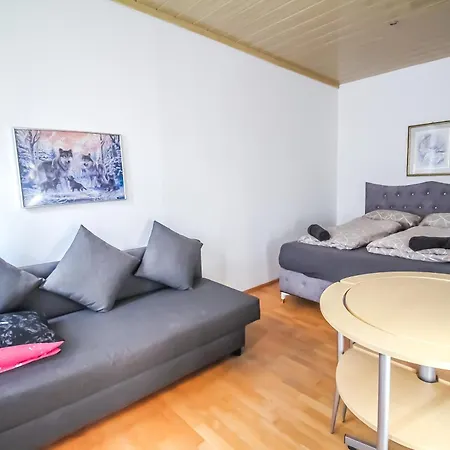 Cozy In Floridsdorf Area Pr6