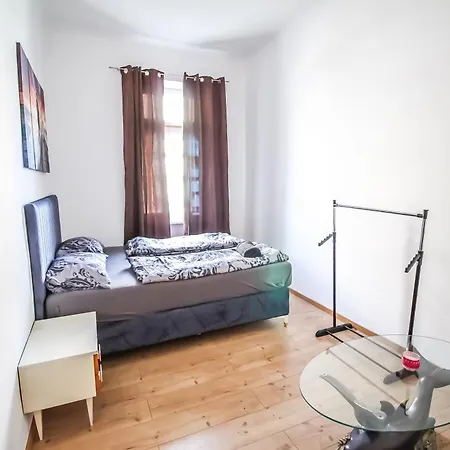 Cozy In Floridsdorf Area Pr6 Accommodatie bij particulieren
