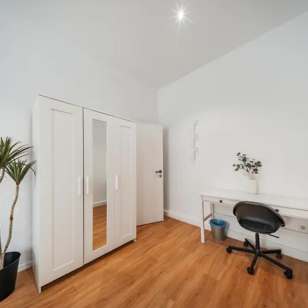 אכסניה Nice Central City Room וינה