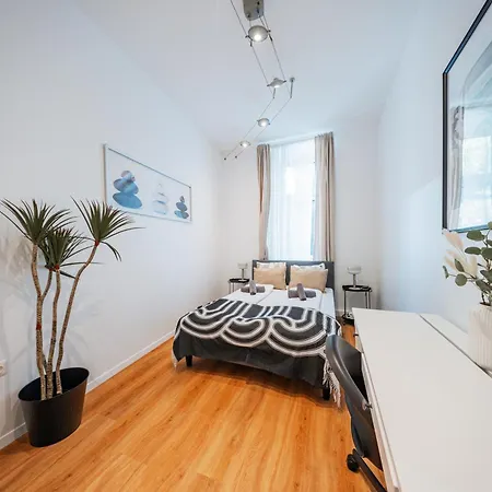 אכסניה Nice Central City Room *