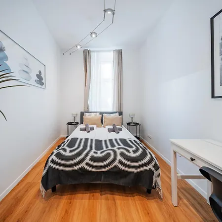 אכסניה Nice Central City Room *