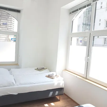 Sobieski Town Apartment *