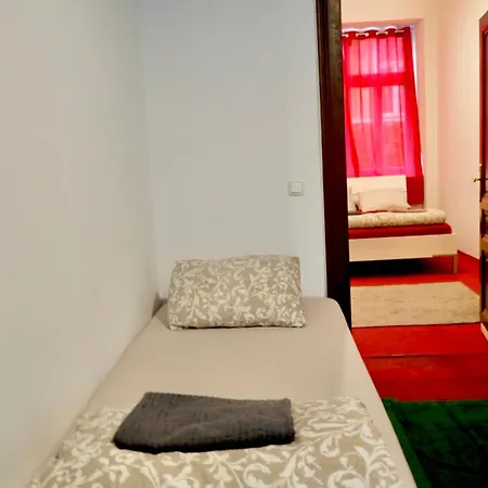 Volkstheater Apartment.