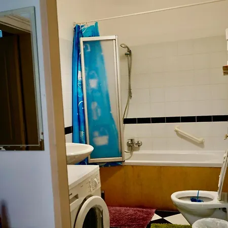 Volkstheater Apartment. Apartamento