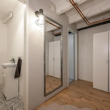 Aparthotel Center Lofts *