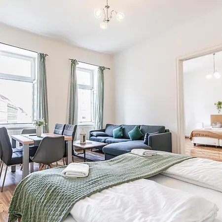 Timeless Vienna: 2br In The Historic District Vienna