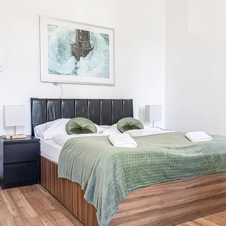 Timeless Vienna: 2br In The Historic District