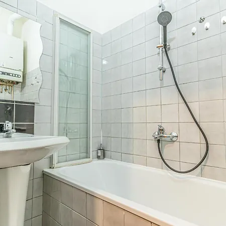 Timeless Vienna: 2br In The Historic District