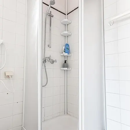 Comfy 3br Shared - U6 Subway, Danube & Millenium Апартаменты Вена