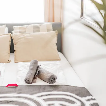Hostel Lofts *