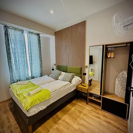 4-br Apt, Ideal For Groups, 6-min To Stadthalle Apartment